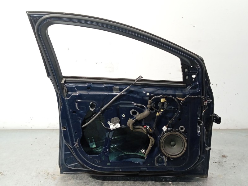Recambio de puerta delantera izquierda para ford focus iii 1.6 tdci referencia OEM IAM 2147846  