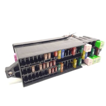 CAJA RELES / FUSIBLES 6C0937615A 6C1971012A