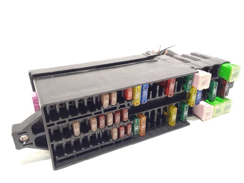 CAJA RELES / FUSIBLES 6C0937615A 6C1971012A