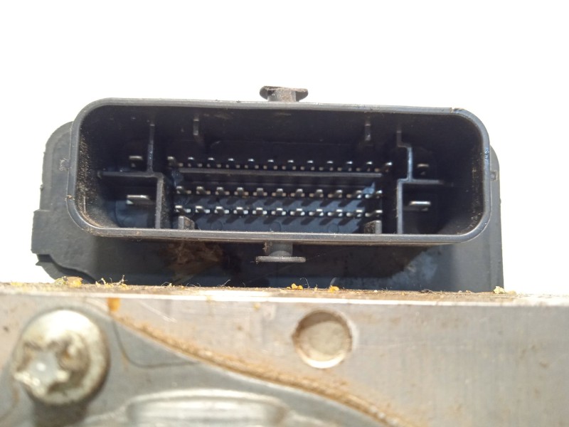 Recambio de abs para dacia duster laureate 4x2 referencia OEM IAM 476607477R 0265956403 269727