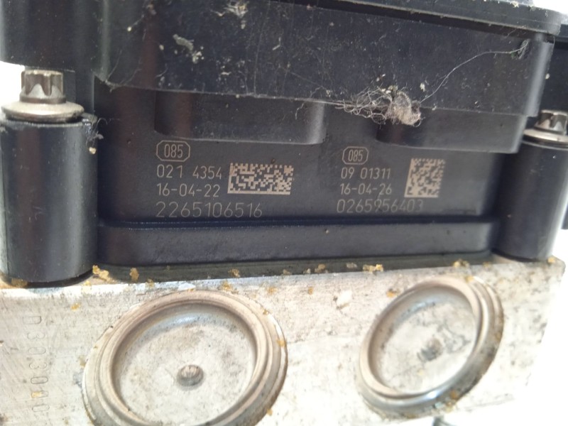 Recambio de abs para dacia duster laureate 4x2 referencia OEM IAM 476607477R 0265956403 269727