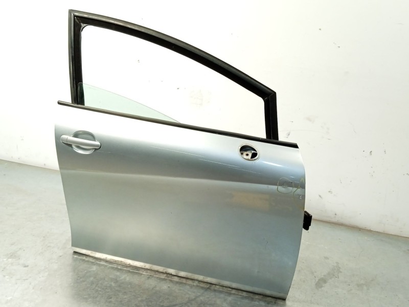 Recambio de puerta delantera derecha para seat leon (1p1) reference referencia OEM IAM 1P0831056A  