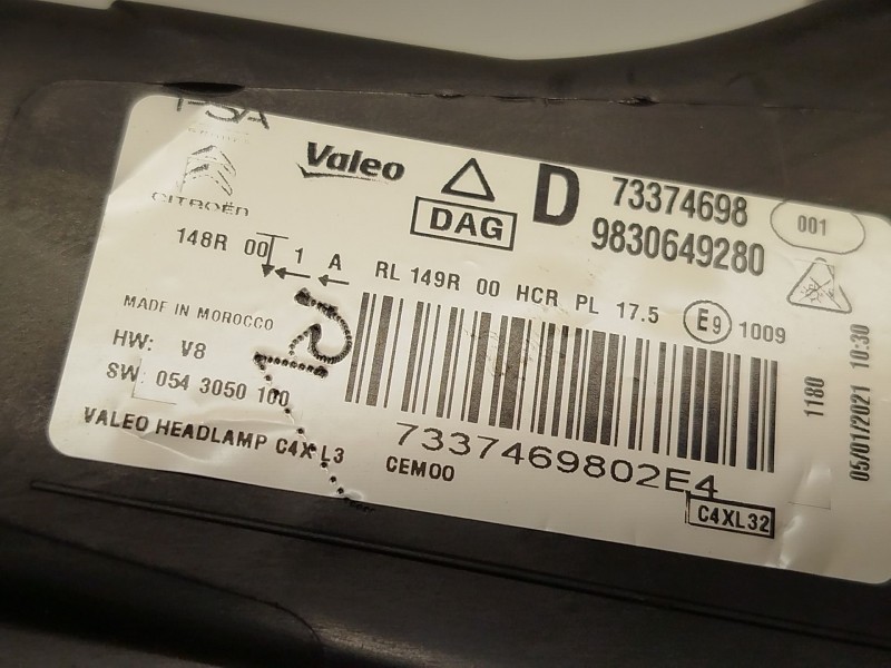 Recambio de faro derecho para citroën c4 iii 1.2 referencia OEM IAM 9830649280  73374698