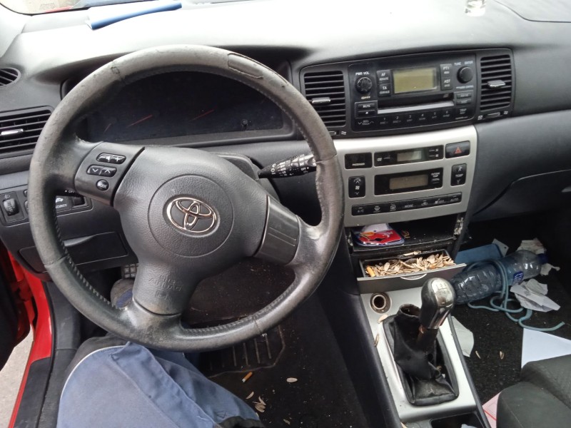 toyota corolla (_e12_) del año 2005