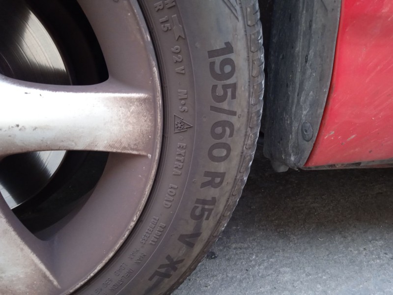 toyota corolla (_e12_) del año 2005