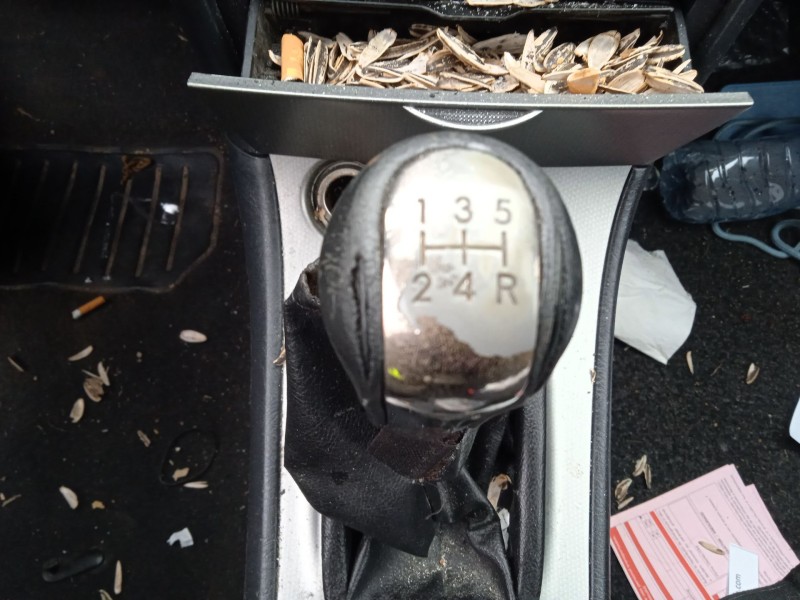 toyota corolla (_e12_) del año 2005