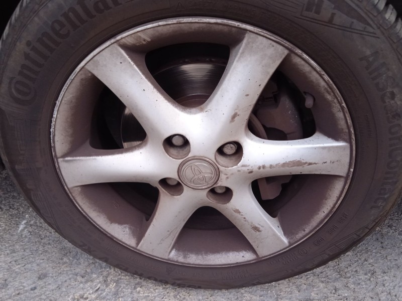 toyota corolla (_e12_) del año 2005