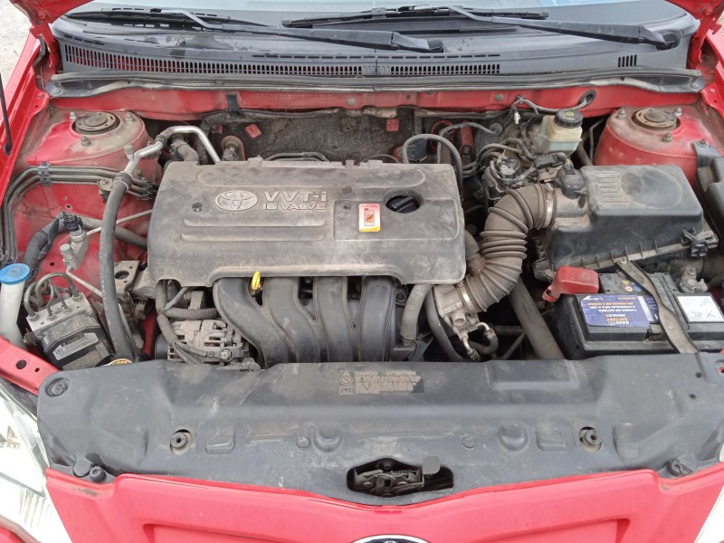 toyota corolla (_e12_) del año 2005