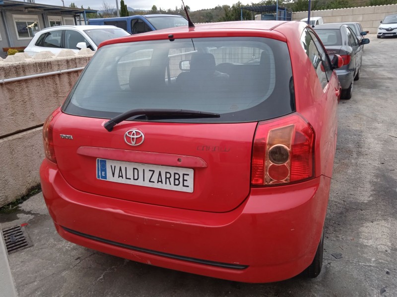 toyota corolla (_e12_) del año 2005