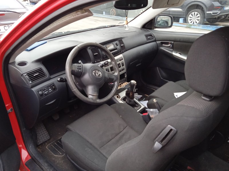 toyota corolla (_e12_) del año 2005