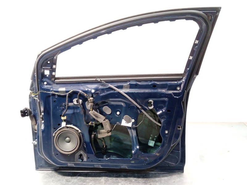 Recambio de puerta delantera derecha para ford focus iii 1.6 tdci referencia OEM IAM 2147844  