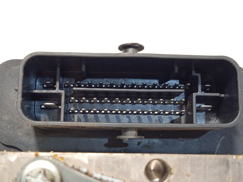 Recambio de abs para dacia sandero laureate referencia OEM IAM 476608644R 22651066455 269633