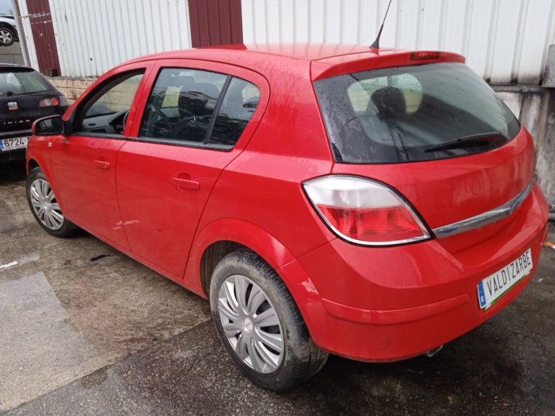 opel astra h (a04) del año 2004