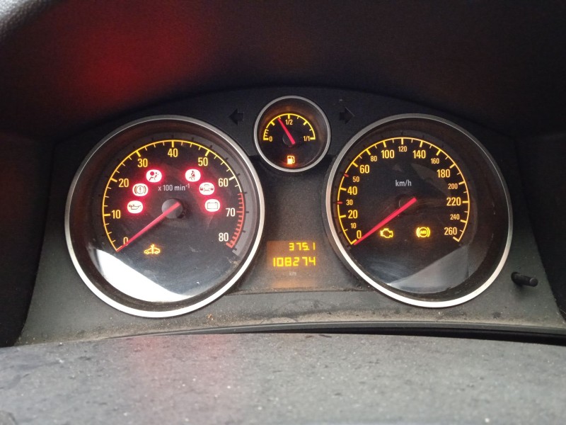 opel astra h (a04) del año 2004