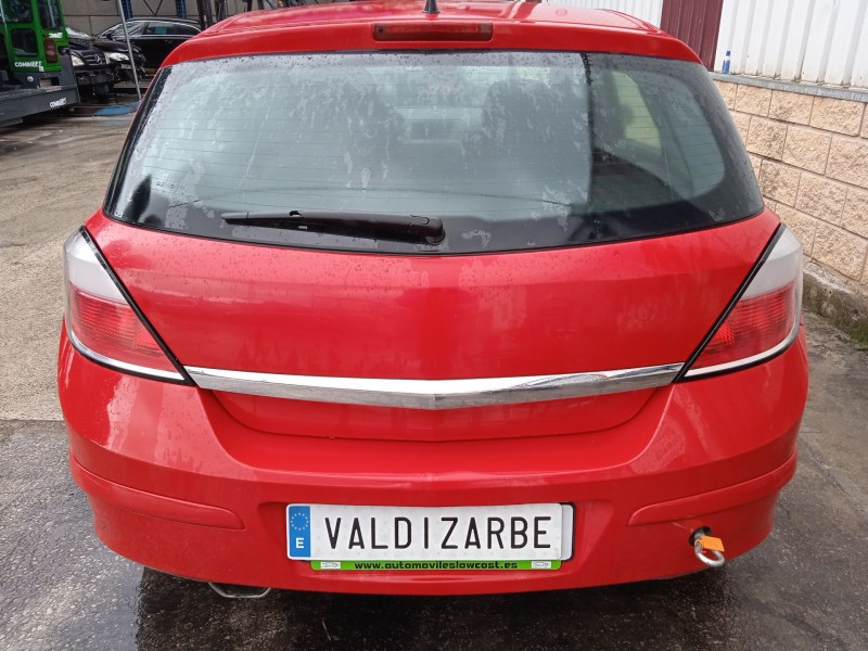 opel astra h (a04) del año 2004