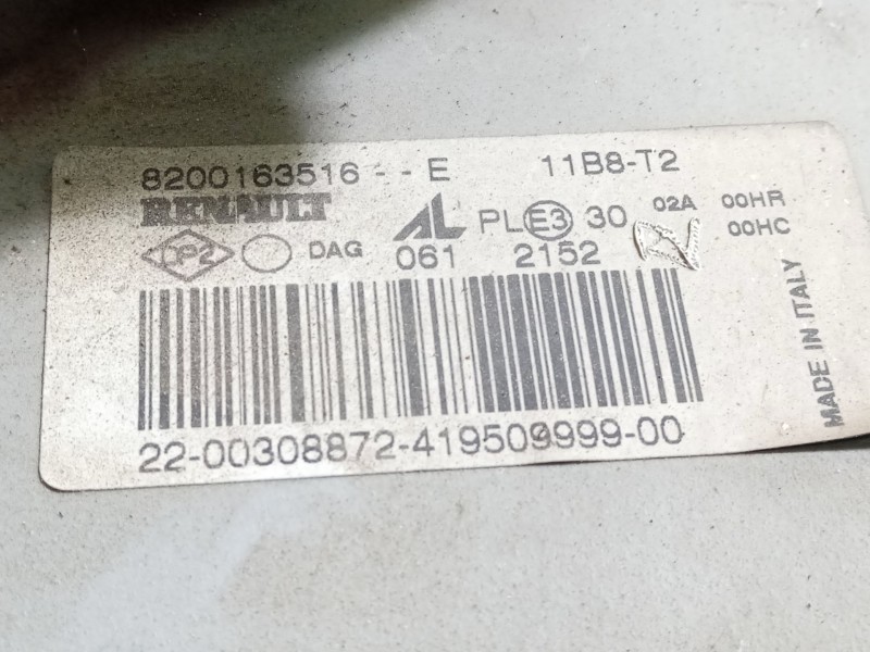 Recambio de faro izquierdo para opel movano a furgoneta (x70) 2.5 cdti (fd) referencia OEM IAM 8200163516  