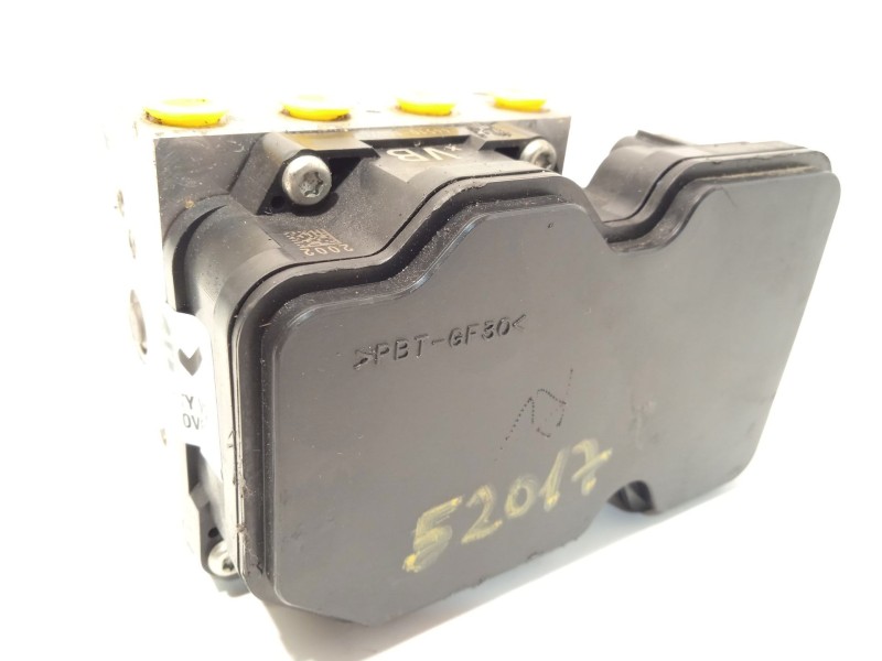 Recambio de abs para toyota c-hr hybrid advance referencia OEM IAM 4451010070 8954110080 11304041330