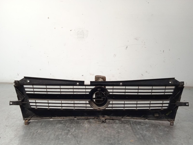 Recambio de rejilla delantera para opel movano a furgoneta (x70) 2.5 cdti (fd) referencia OEM IAM 9161586  