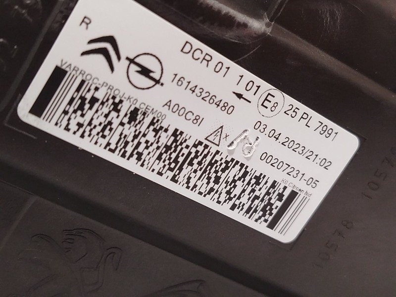 Recambio de faro derecho para citroën spacetourer autobús (v_) 1.6 bluehdi 95 referencia OEM IAM 1614326480  