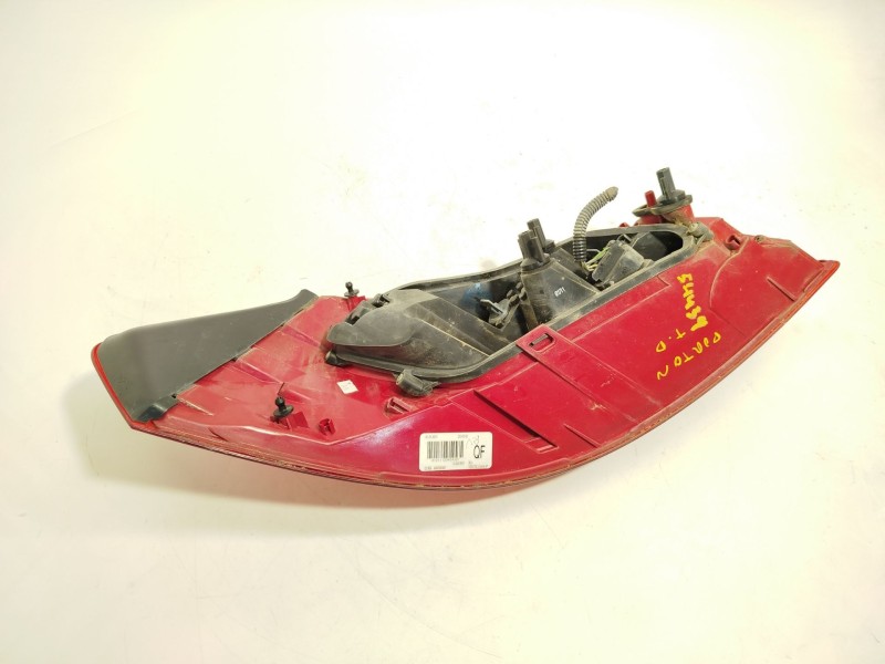 Recambio de piloto trasero derecho para opel insignia a (g09) 2.0 cdti (68) referencia OEM IAM 13226857  