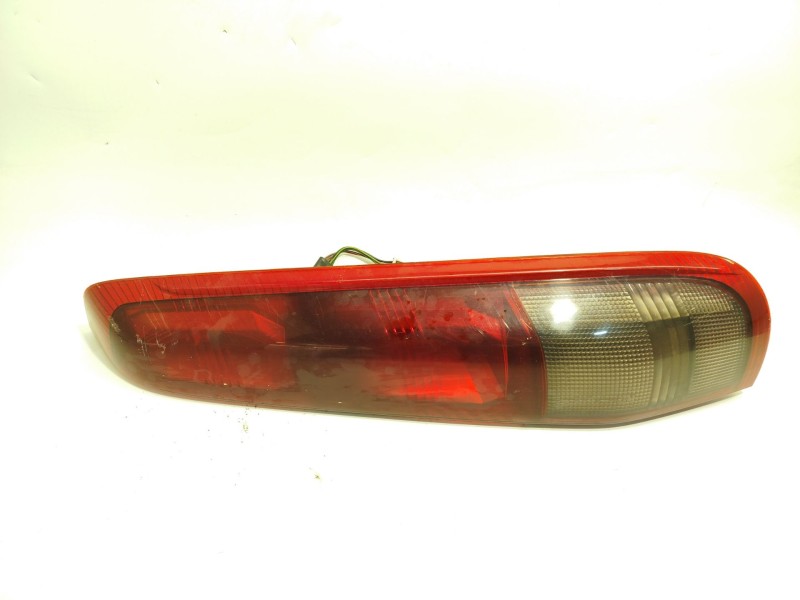 Recambio de piloto trasero derecho para nissan x-trail i (t30) 2.2 dci referencia OEM IAM 26550EQ00B  