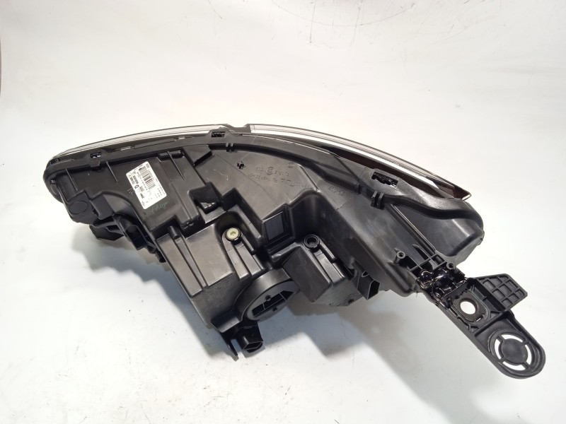 Recambio de faro derecho para citroën c4 iii 1.2 referencia OEM IAM 9830649280  73374698
