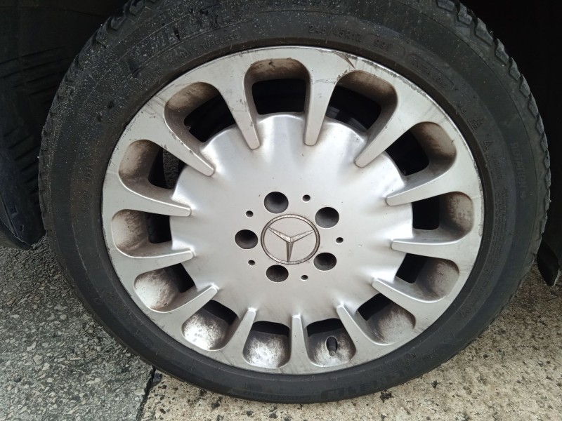 mercedes-benz clase e (w211) del año 2004