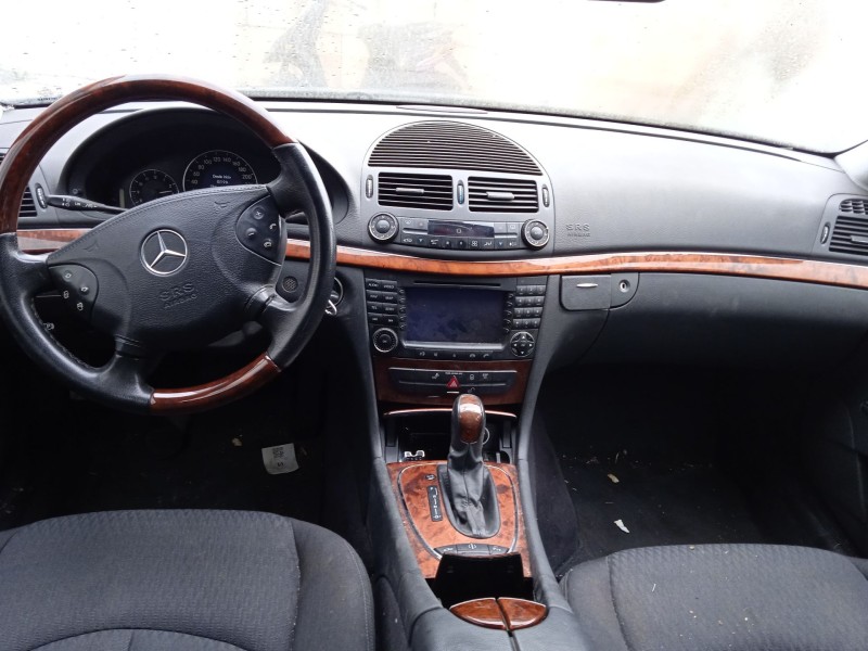 mercedes-benz clase e (w211) del año 2004