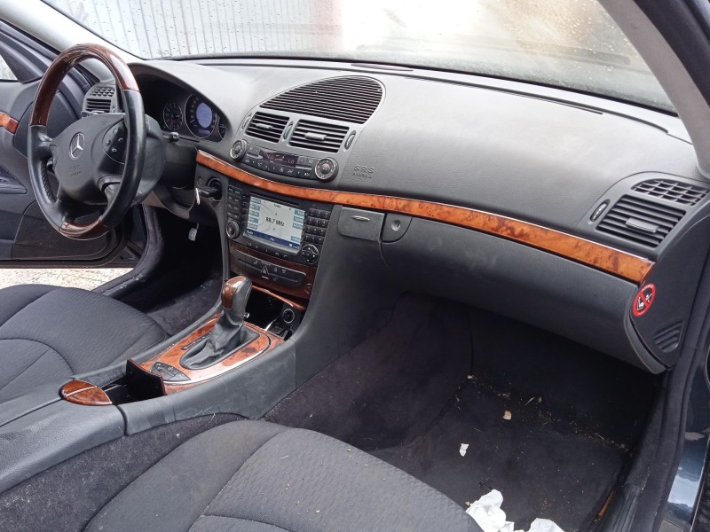 mercedes-benz clase e (w211) del año 2004