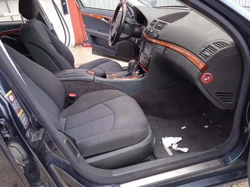 mercedes-benz clase e (w211) del año 2004