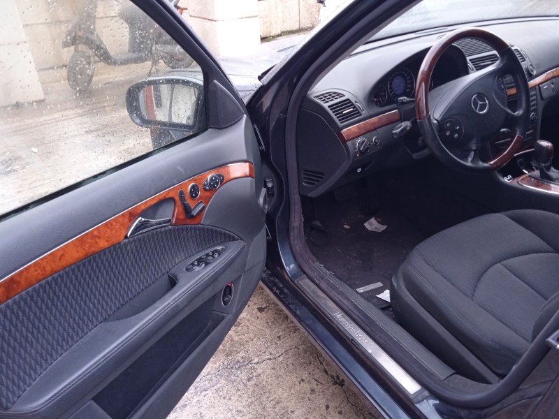 mercedes-benz clase e (w211) del año 2004