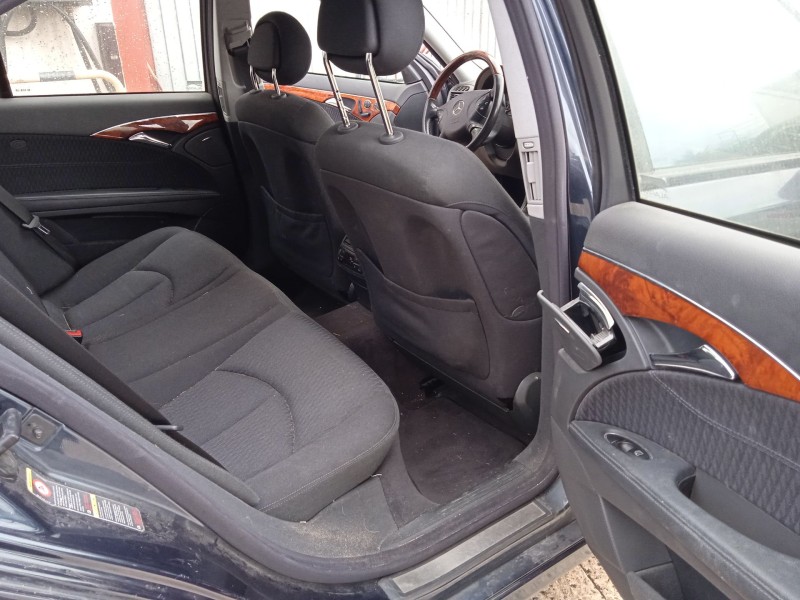 mercedes-benz clase e (w211) del año 2004