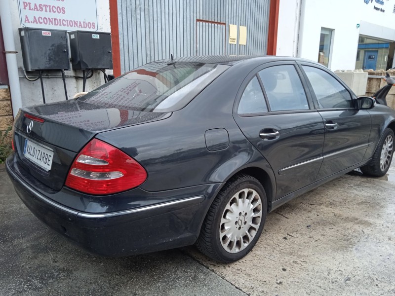 mercedes-benz clase e (w211) del año 2004