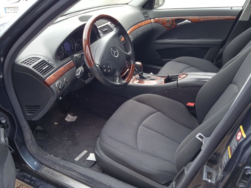 mercedes-benz clase e (w211) del año 2004