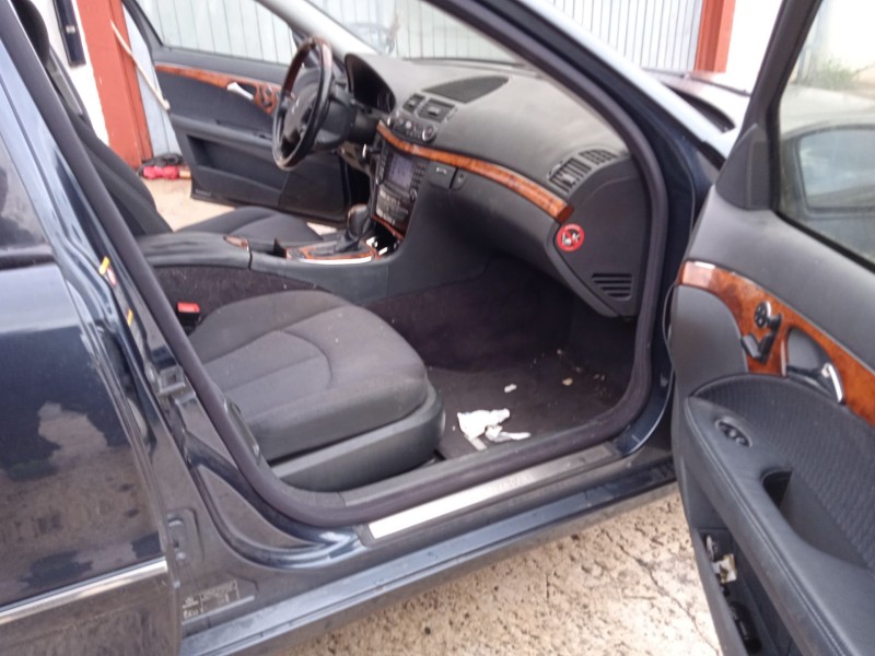 mercedes-benz clase e (w211) del año 2004