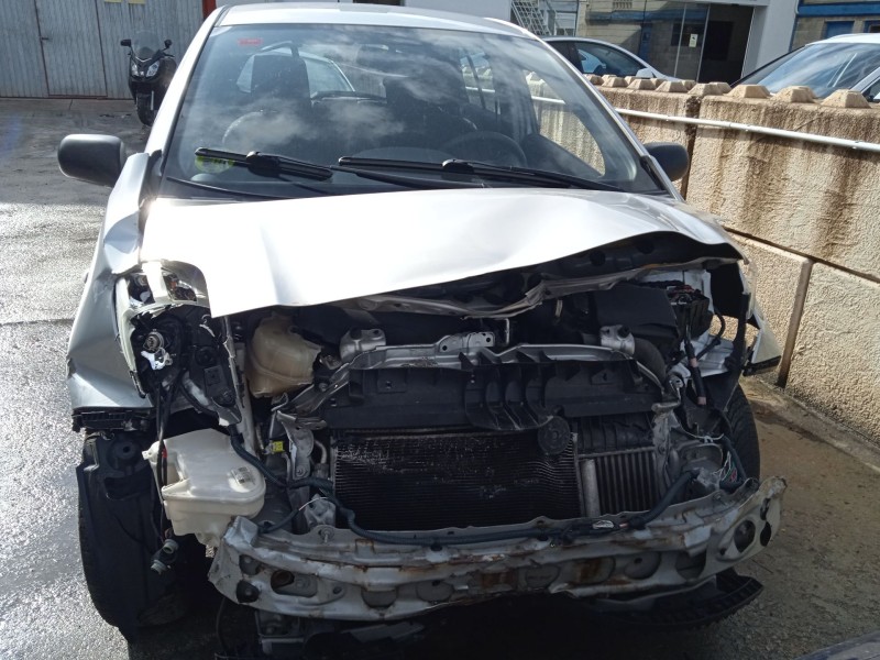 toyota yaris (_p9_) del año 2008