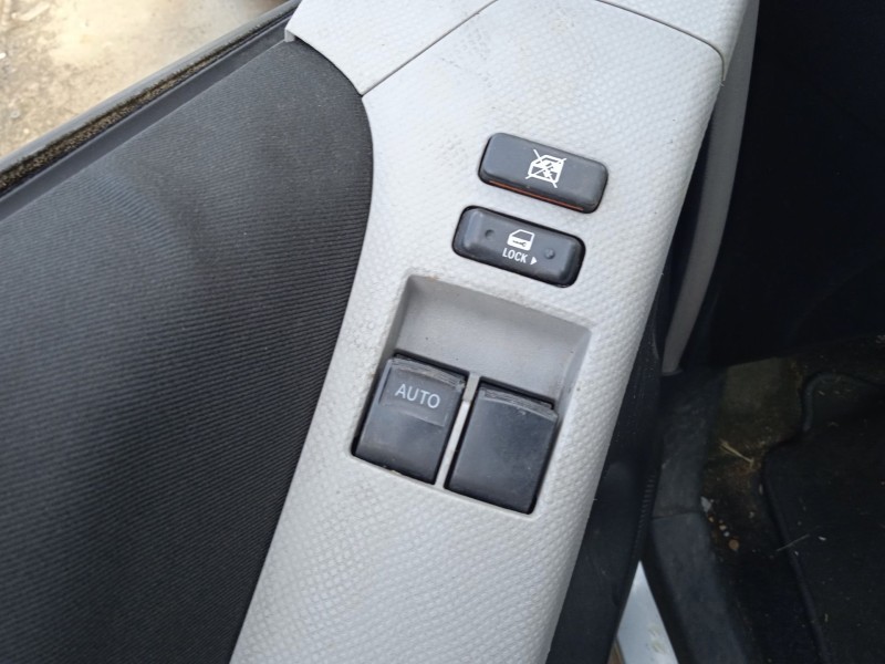 toyota yaris (_p9_) del año 2008