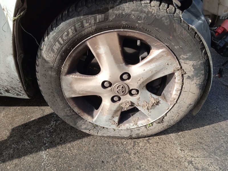 toyota yaris (_p9_) del año 2008