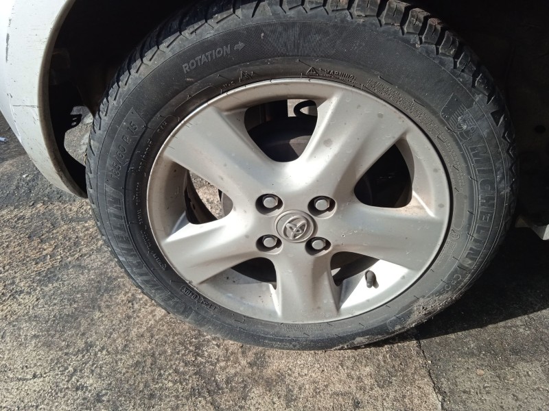 toyota yaris (_p9_) del año 2008