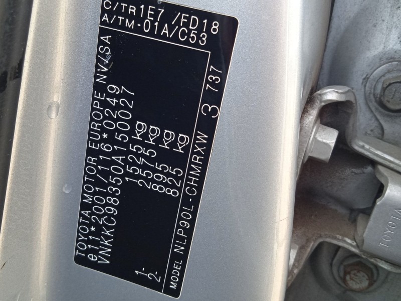 toyota yaris (_p9_) del año 2008