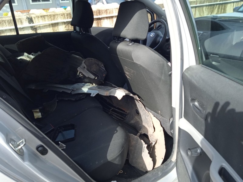 toyota yaris (_p9_) del año 2008