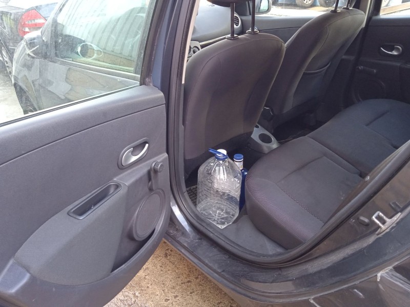 renault clio iii grandtour (kr0/1_) del año 2009