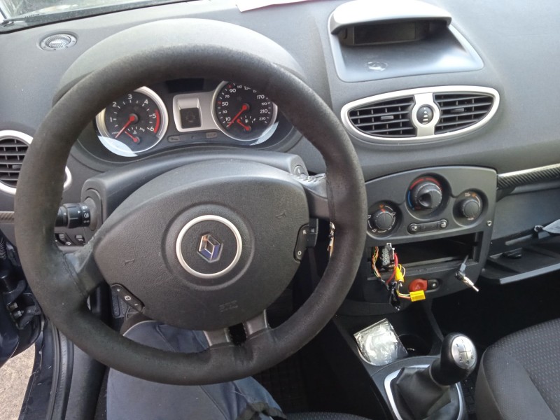 renault clio iii grandtour (kr0/1_) del año 2009