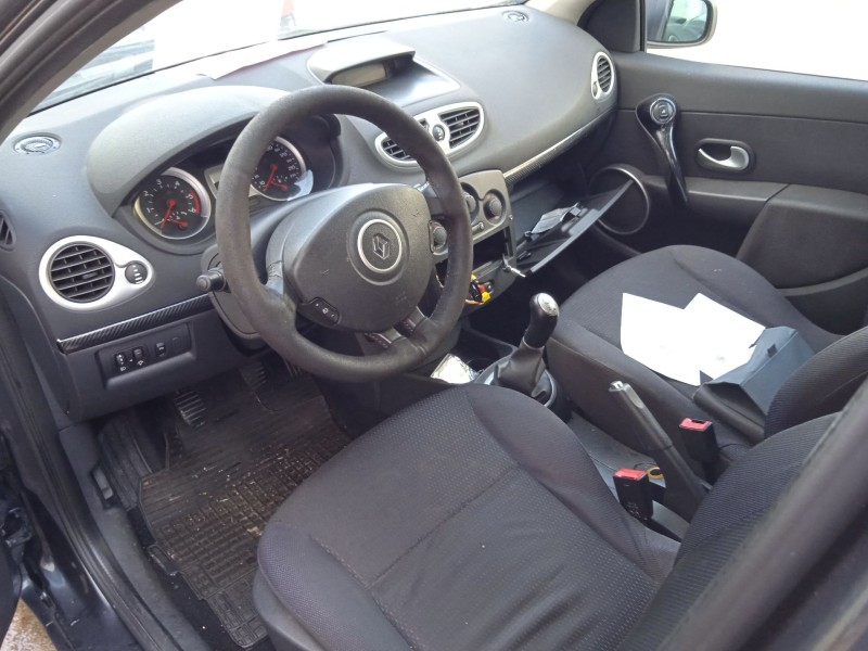 renault clio iii grandtour (kr0/1_) del año 2009