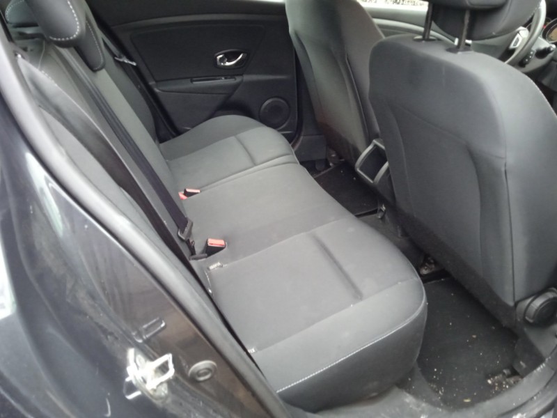 renault megane iii hatchback (bz0/1_, b3_) del año 2012