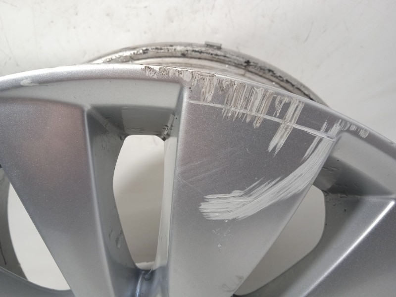 Recambio de llanta para citroën ds5 1.6 hdi 115 referencia OEM IAM 9683593280 5402V0 