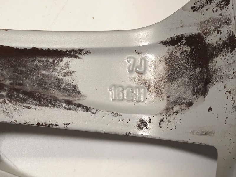 Recambio de llanta para citroën ds5 1.6 hdi 115 referencia OEM IAM 9683593280 5402V0 