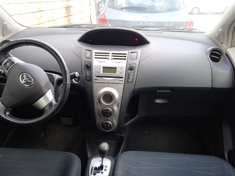 toyota yaris (_p9_) del año 2006