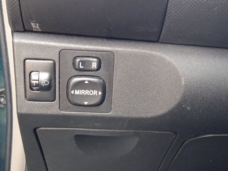 toyota yaris (_p9_) del año 2006