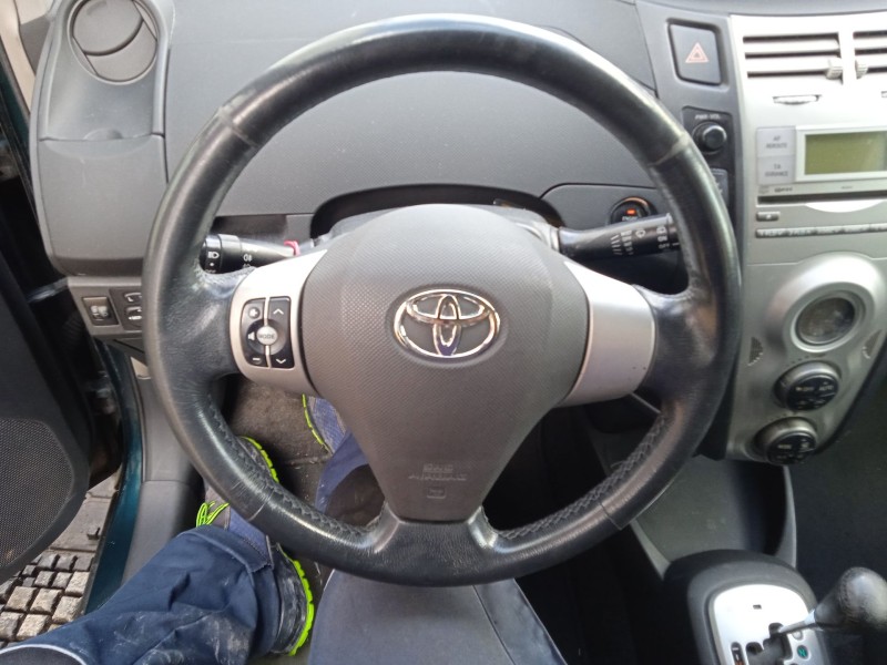 toyota yaris (_p9_) del año 2006